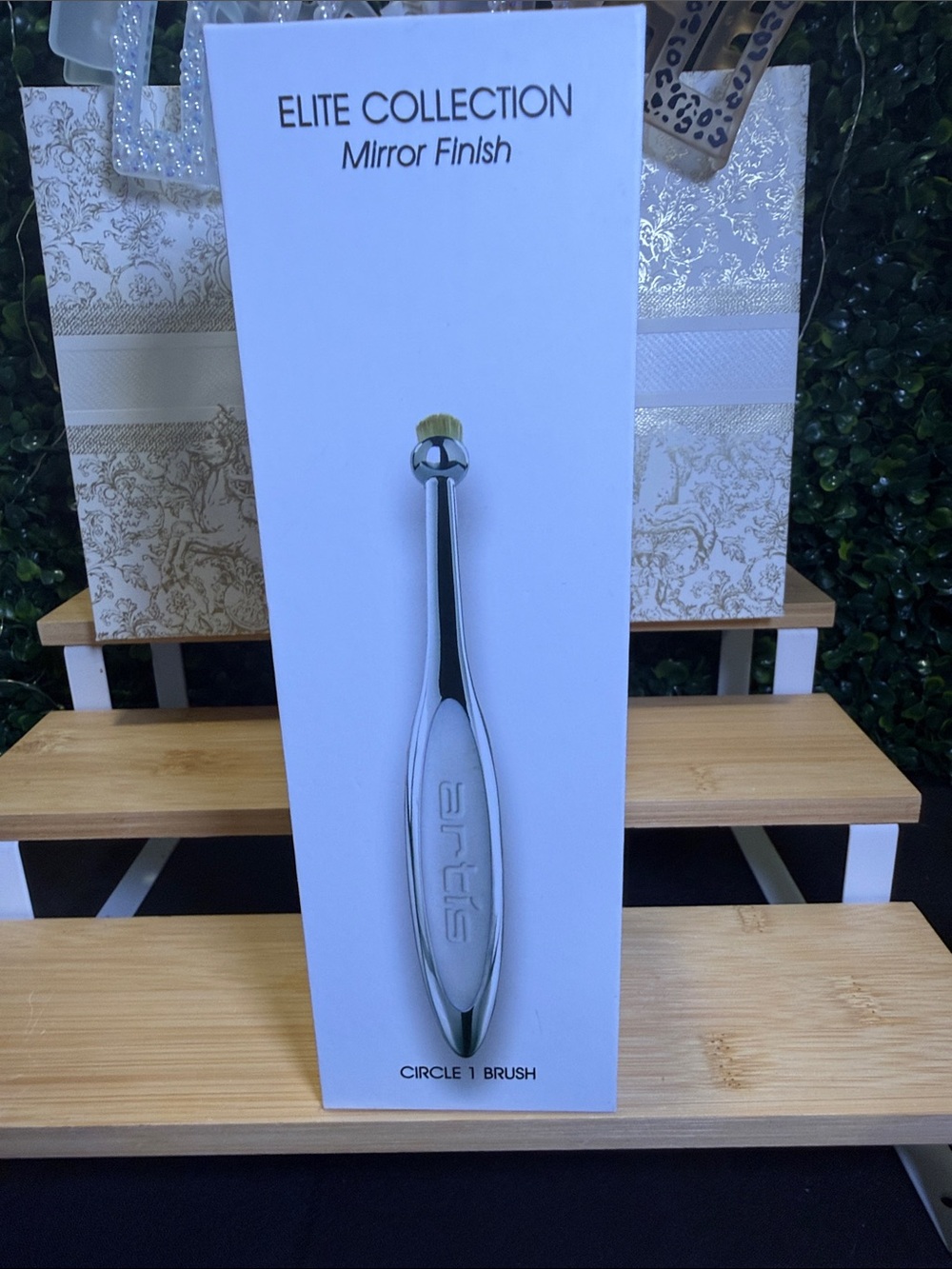 Elite Collection Mirror Finish Circle 1 Brush - Silver